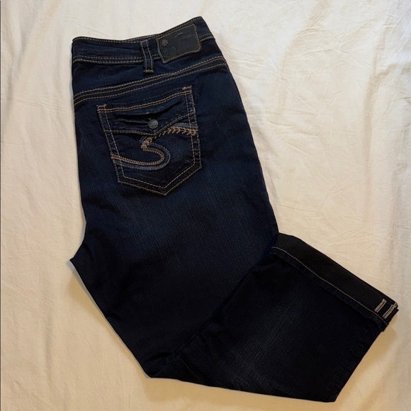 Silver Super Stretch dark denim capris - Picture 1 of 4